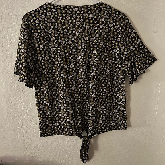 LC Conrad Black Daisy Button Down Tie Front Blouse - Picture 4 of 4